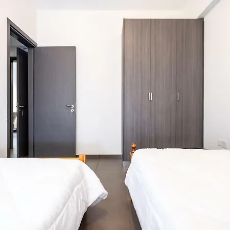 Book Me Now Central Flat Lägenhet Larnaca