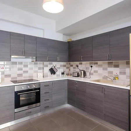 Book Me Now Central Flat Lägenhet Larnaca